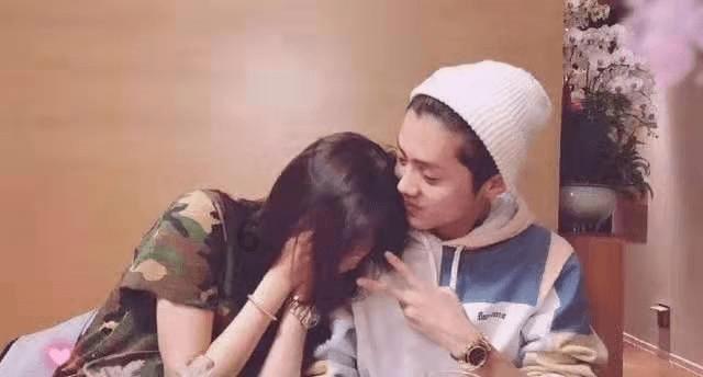 救援摄影师男孩